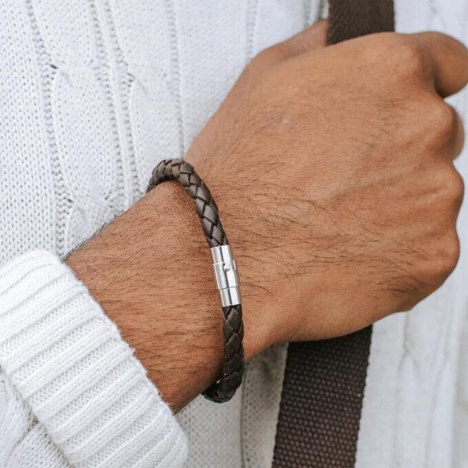 6mm Brown Bolo Leather Bracelet - Image 4